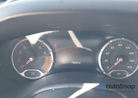 2022 Jeep Renegade Latitude 4X4 z USA, uszkodzony, nr VIN ZACNJDB16NPN62872